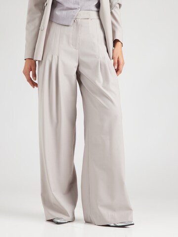 Wide Leg Pantalon à pince REMAIN en gris : devant
