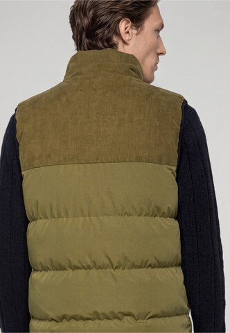 INDICODE JEANS - Colete desportivos 'Dalgate' em verde