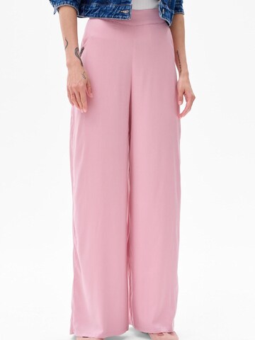 Blue Shadow Regular Hose in Pink