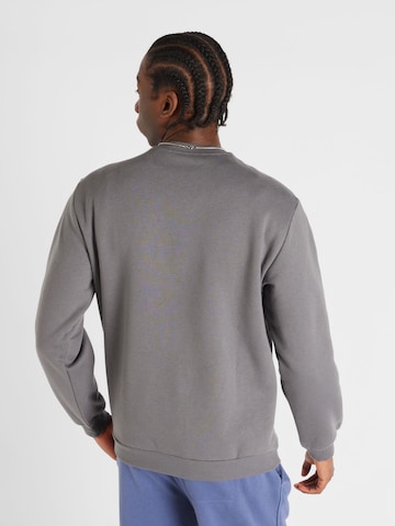 ABOUT YOU - Sweatshirt 'Deniz' em cinzento