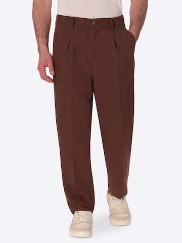 Distretto12 - regular Pantalón plisado 'T. ALLORO' en marrón: frente