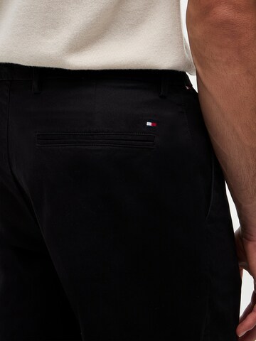 TOMMY HILFIGER Regular Chino trousers 'Dover' in Black