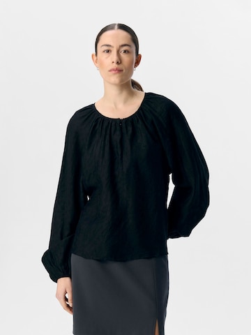 OBJECT Blouse in Black: front