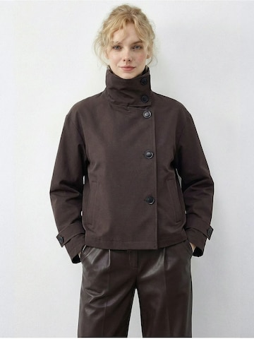 Bianco Lucci Between-seasons coat in Brown: front