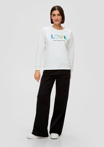 Sweat-shirt s.Oliver en blanc