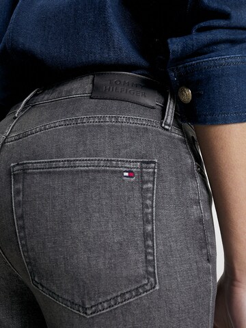 TOMMY HILFIGER Slimfit Jeans in Zwart