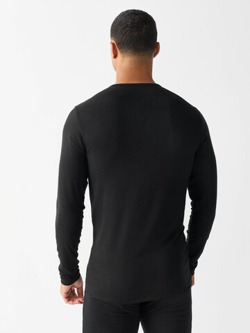 juoda Next Apatiniai marškinėliai