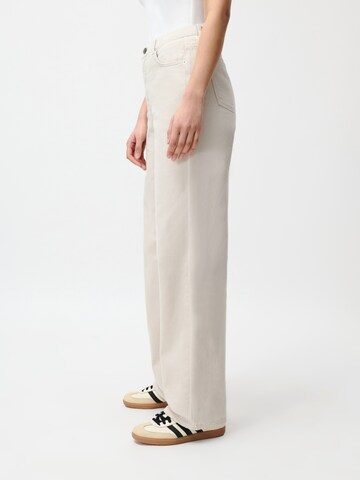 Wide Leg Jean 'Charlie Tall' LeGer by Lena Gercke en beige : sur le côté