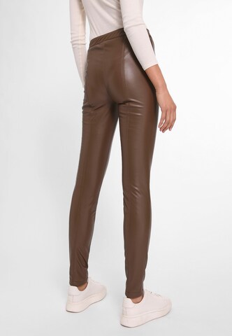 Basler Skinny Pants in Brown