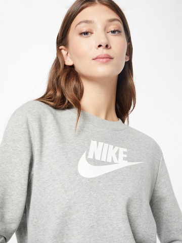 Nike Sportswear Sweatshirt i grå