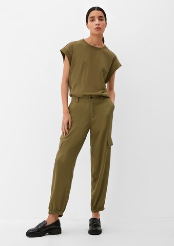 s.Oliver - Tapered Pantalón cargo en verde