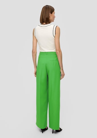 s.Oliver BLACK LABEL - Pierna ancha Pantalón plisado en verde