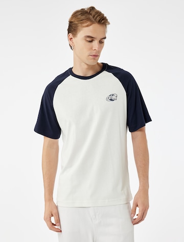 Koton T-Shirt in Weiß: Vorderseite