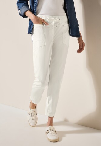 CECIL Loose fit Pants in White: front