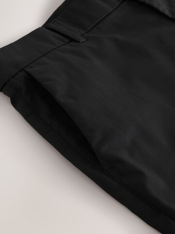 Next Слим Брюки-чинос в Черный