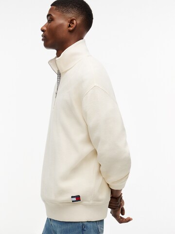 Tommy Jeans Collegepaita värissä beige