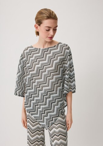 COMMA Cape in Grau: Vorderseite