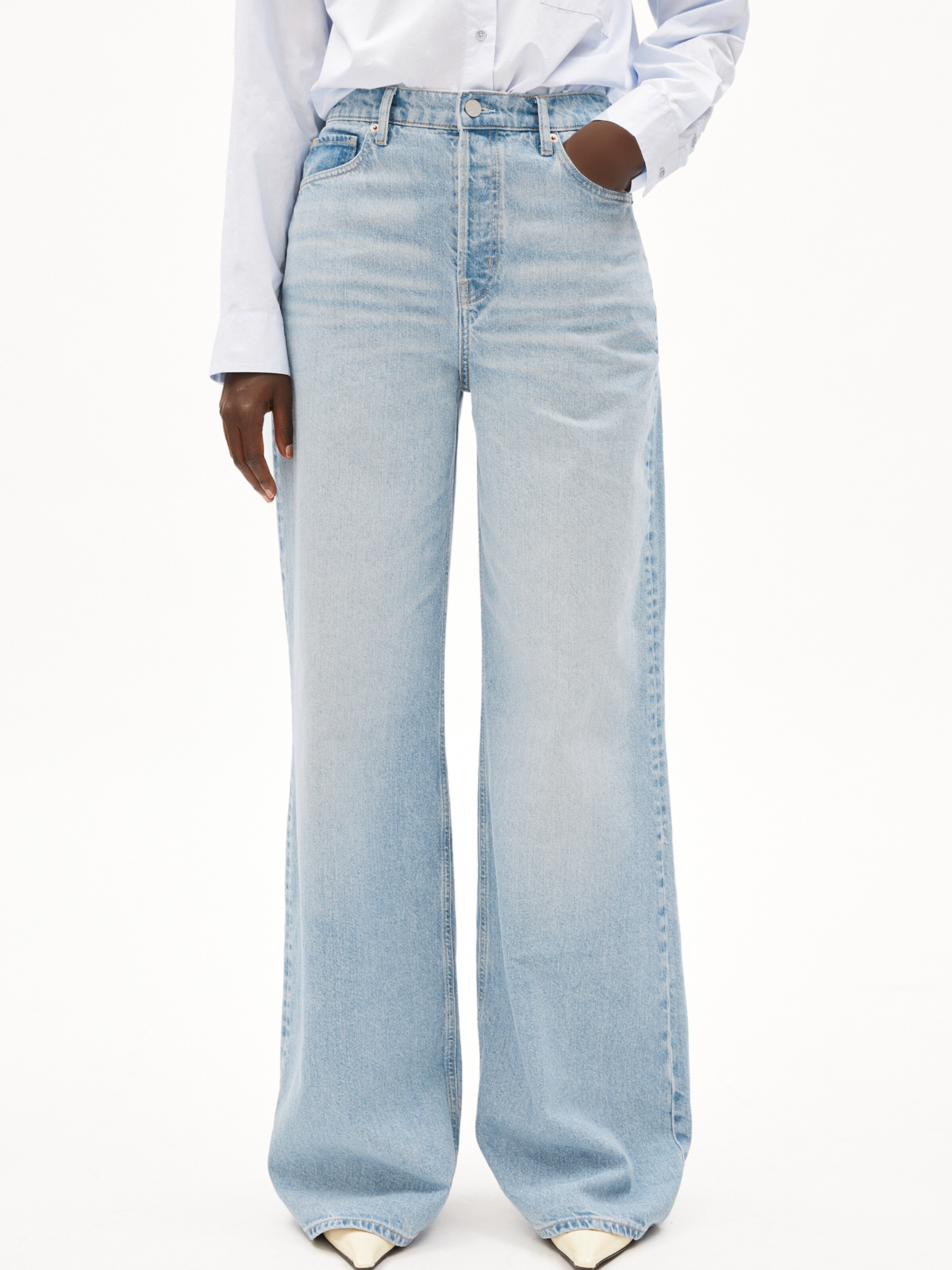 Loosefit Jean ARMEDANGELS en bleu : devant