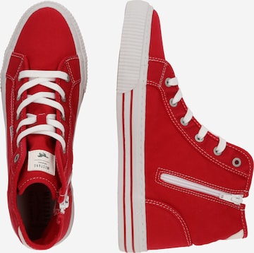 Sneaker alta di MUSTANG in rosso