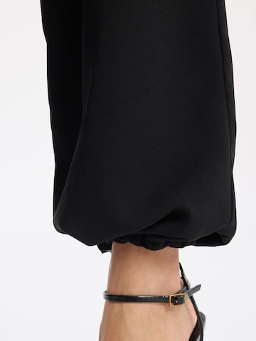 Ana Alcazar Regular Hose 'Zapara' in Schwarz