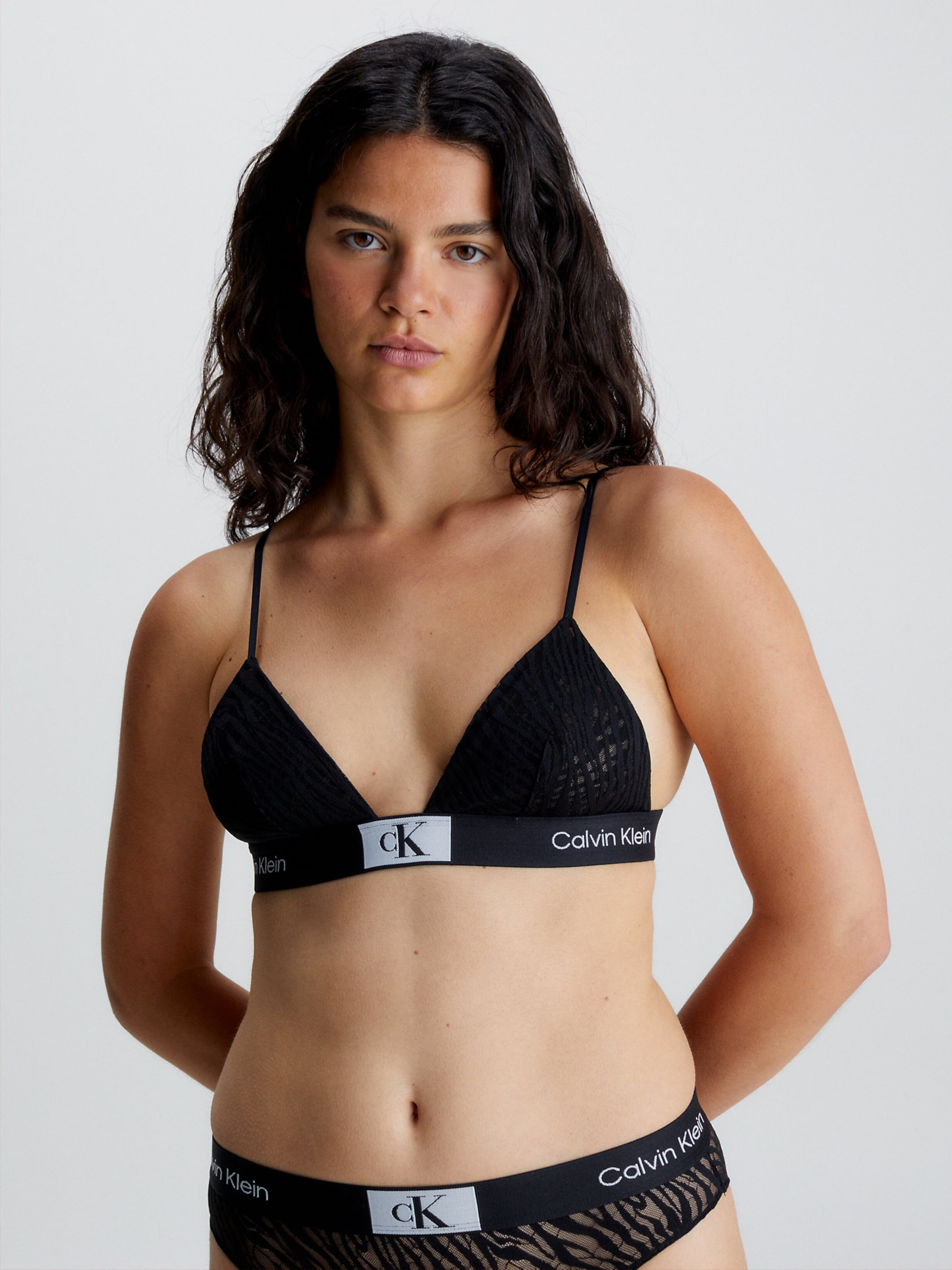 Sujetador triangulo calvin klein sales