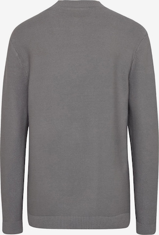 Goldner Pullover in Grau