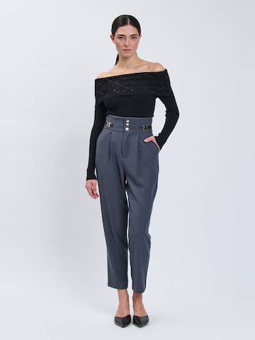 Influencer Pullover in Schwarz
