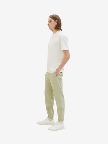 TOM TAILOR DENIM Tapered Trousers in Green