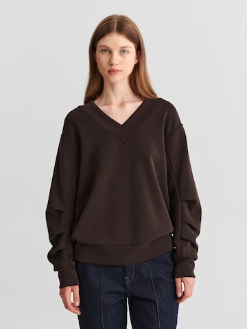 TATUUM - Sudadera 'TOLES' en marrón: frente