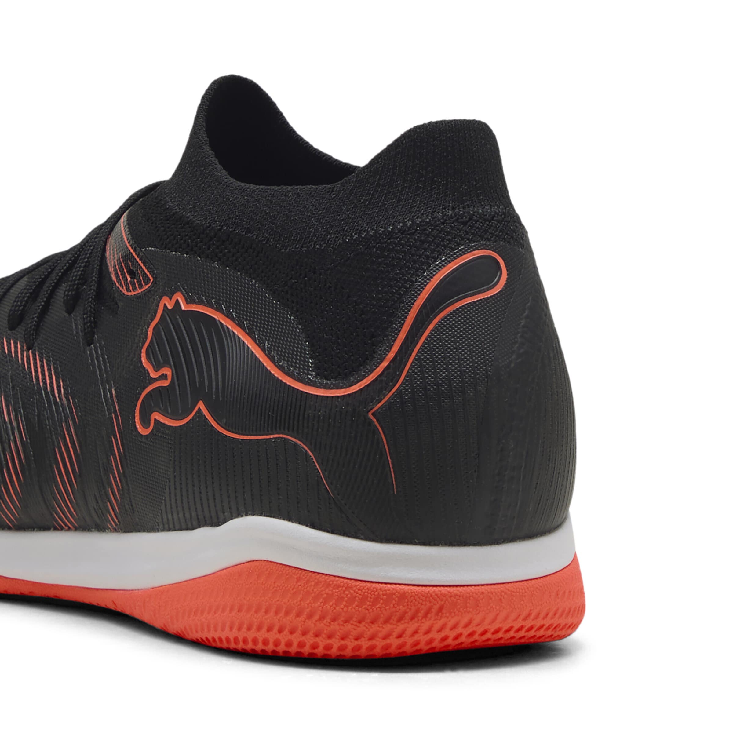 Chaussure de foot 'Future 9 Match' PUMA en noir