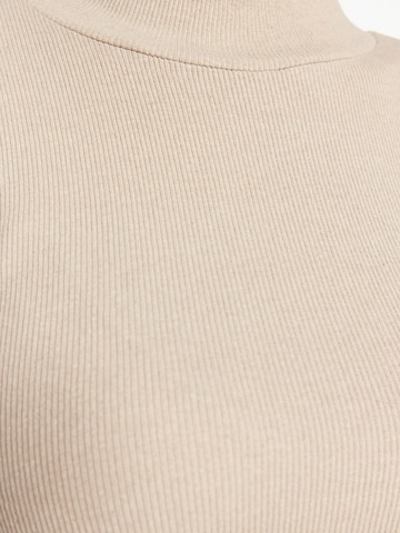 Trendyol Shirt in Beige