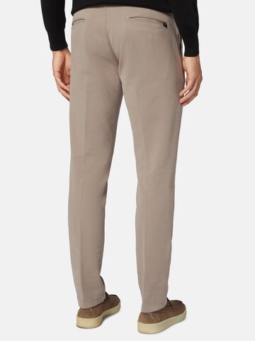 Boggi Milano Regular Trousers with creases in Beige