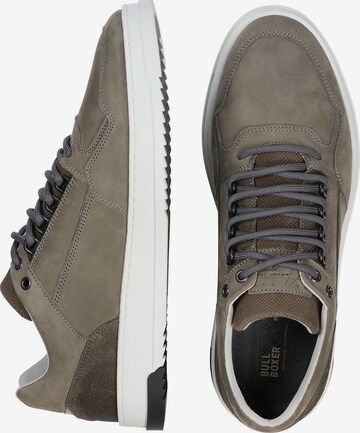 BULLBOXER Sneaker in Grau