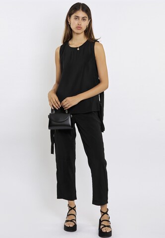 FRESHLIONS Top in Black