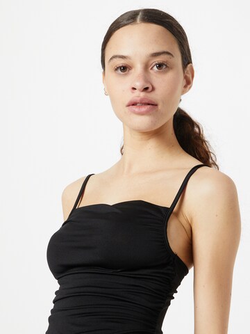 NLY by Nelly Top in Schwarz