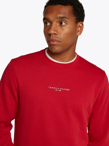 TOMMY HILFIGER Sweatshirt in Red