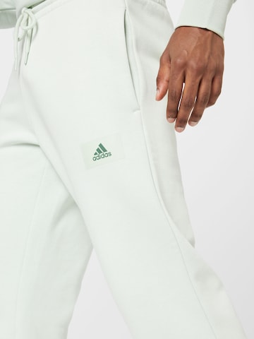 Effilé Pantalon de sport 'Essentials Feelvivid  Fleece Straight' ADIDAS SPORTSWEAR en vert