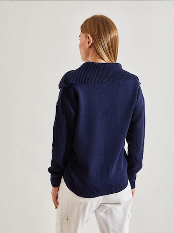 Pull-over 'Pullover' Bianco Lucci en bleu