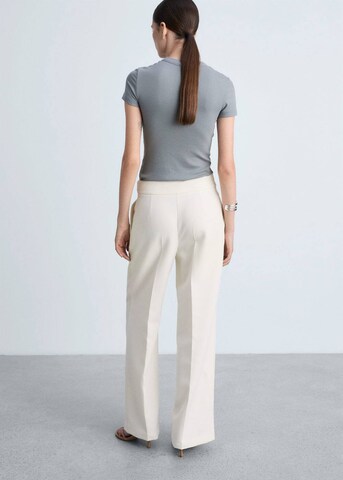 MANGO Regular Pleat-Front Pants 'Cinto' in White