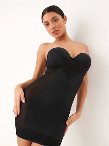 Abito a corsetto di Next in nero: frontale