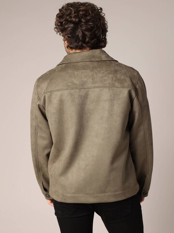 Veste mi-saison 'CRYSTIAN' Deeluxe en vert