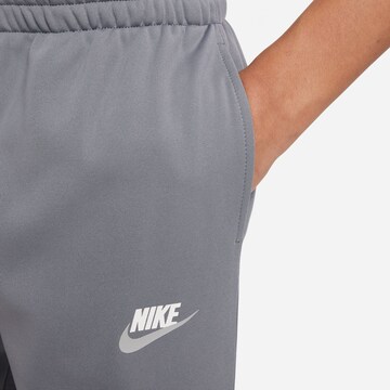 Nike Sportswear Joggingpak in Grijs