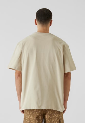Karl Kani T-Shirt in Braun