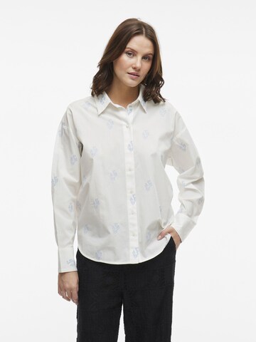 VILA Blouse in White: front