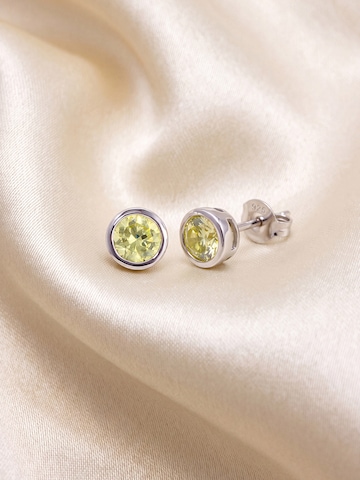 Jobo Earrings in Green