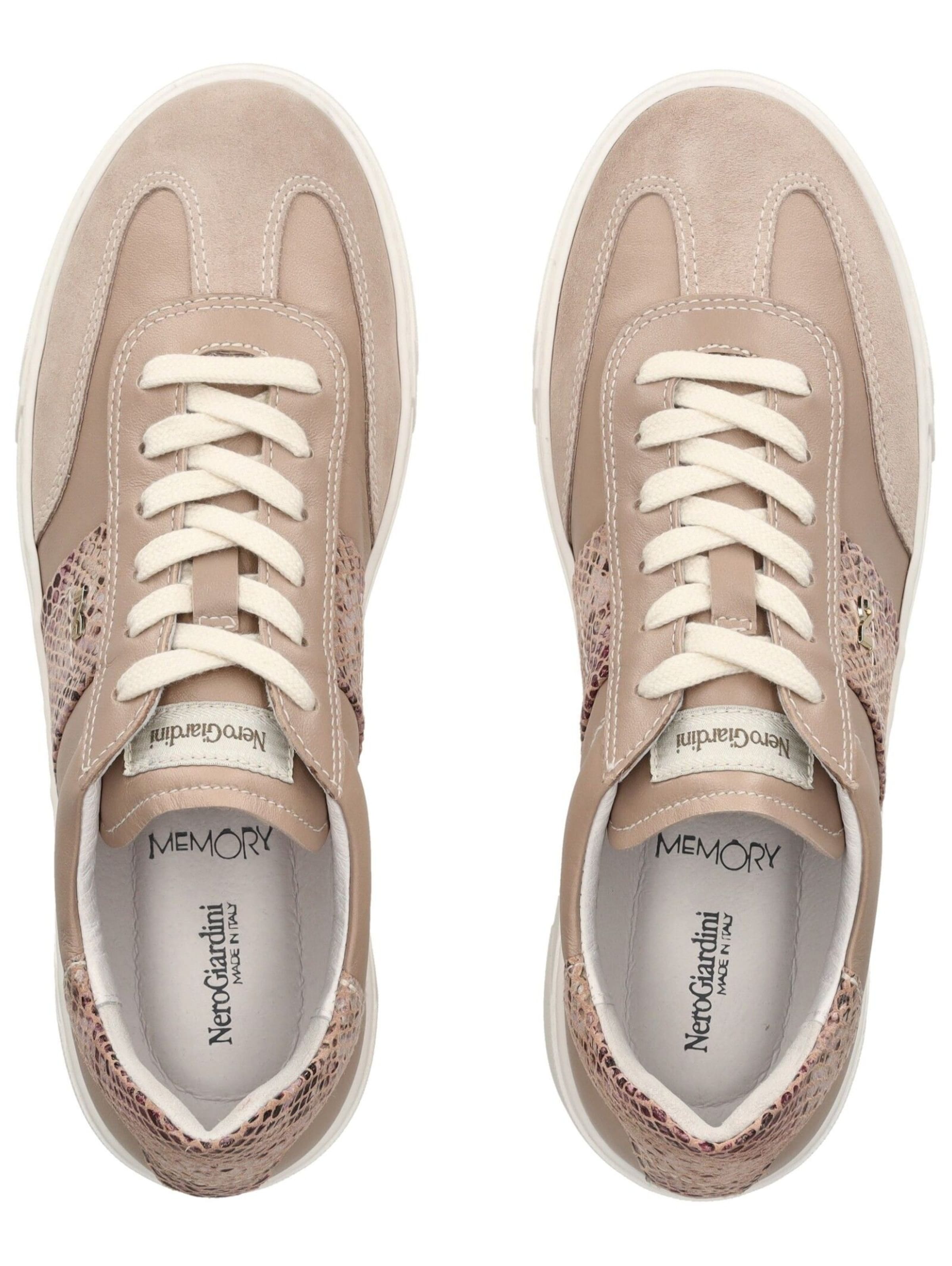 Baskets basses Nero Giardini en beige