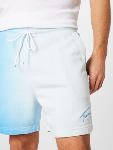 Tommy Jeans Regular Shorts in Blau
