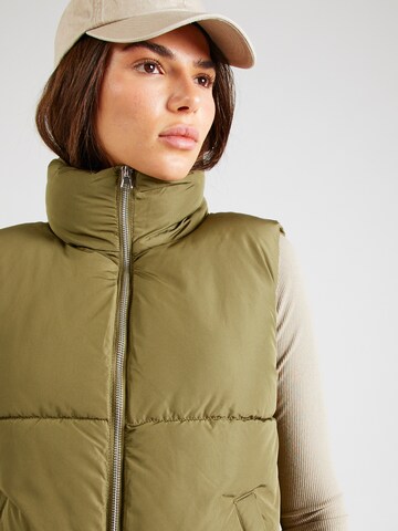 Gilet 'JDYNEWERICA' di JDY in verde