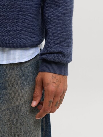 JACK & JONES Sveter 'JJERYDER' - Modrá