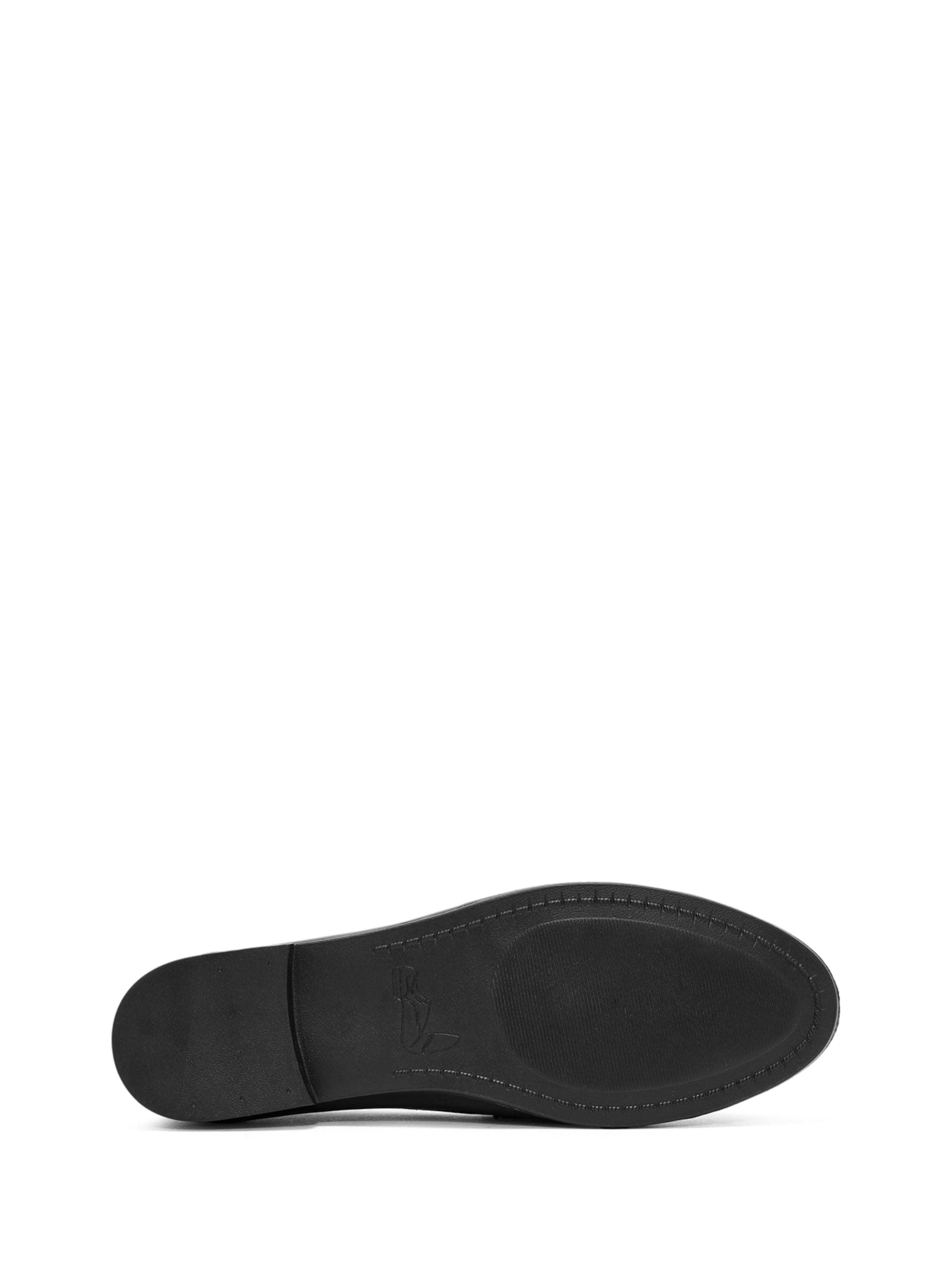 Derimod Slipper in Schwarz